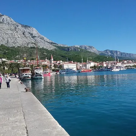 Francesca Lägenhet *